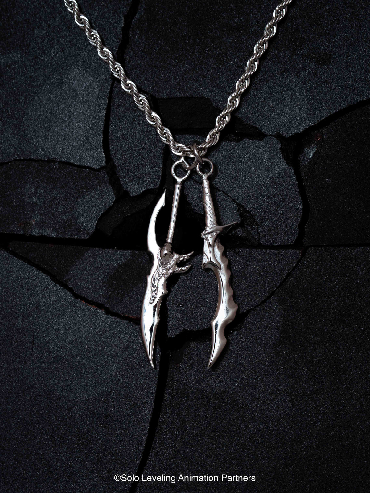 SOLO LEVELING JINWOO DAGGER NECKLACE