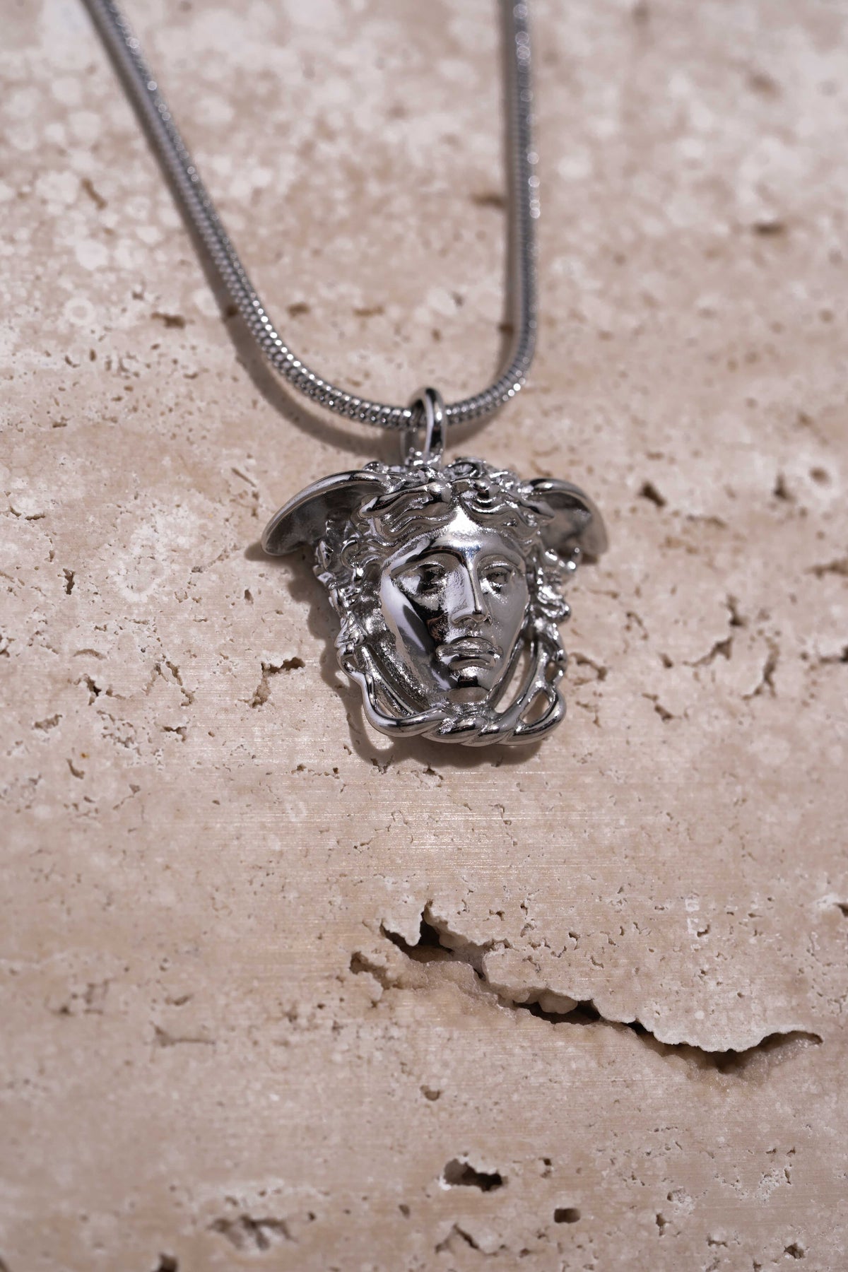 MEDUSA RONDANINI NECKLACE