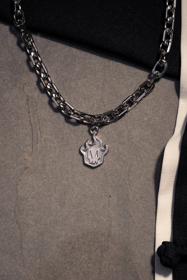 SKULL BADGE PENDANT
