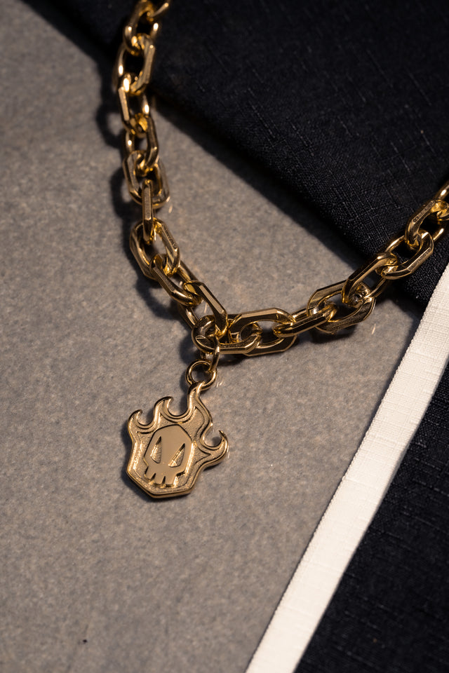 SKULL BADGE PENDANT