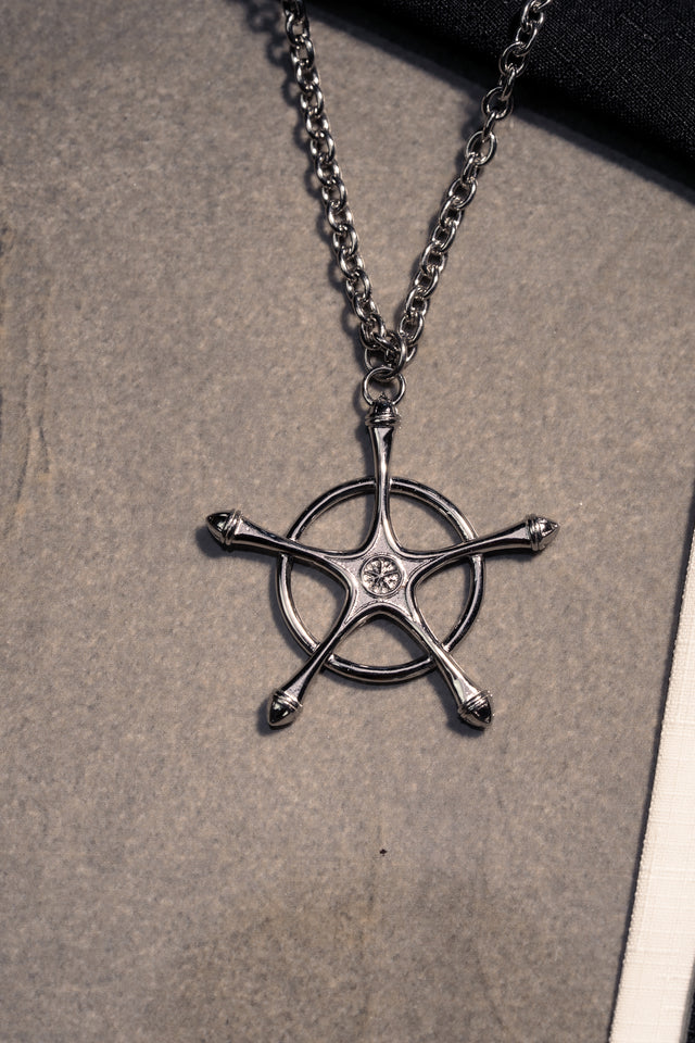 QUINCY CROSS PENDANT