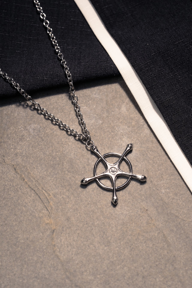 QUINCY CROSS PENDANT