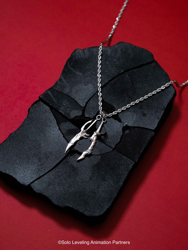 JINWOO DAGGER NECKLACE