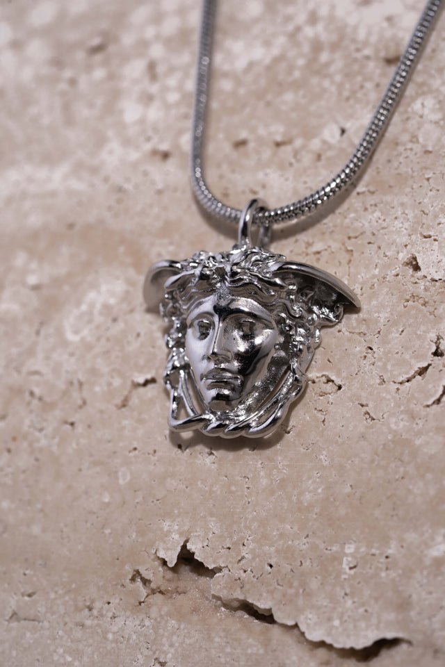 MEDUSA RONDANINI NECKLACE
