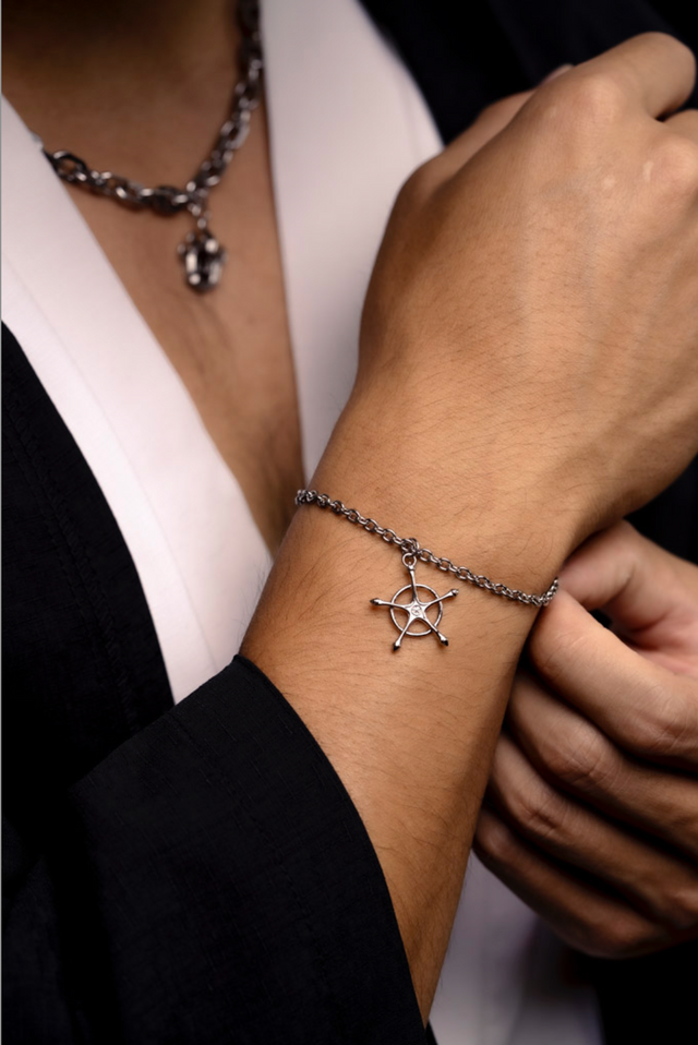 QUINCY CROSS BRACELET